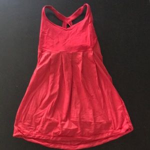 Lululemon red top